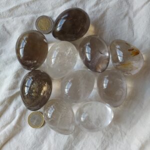 Œufs en quartz et quartz fumé taille L - 35€